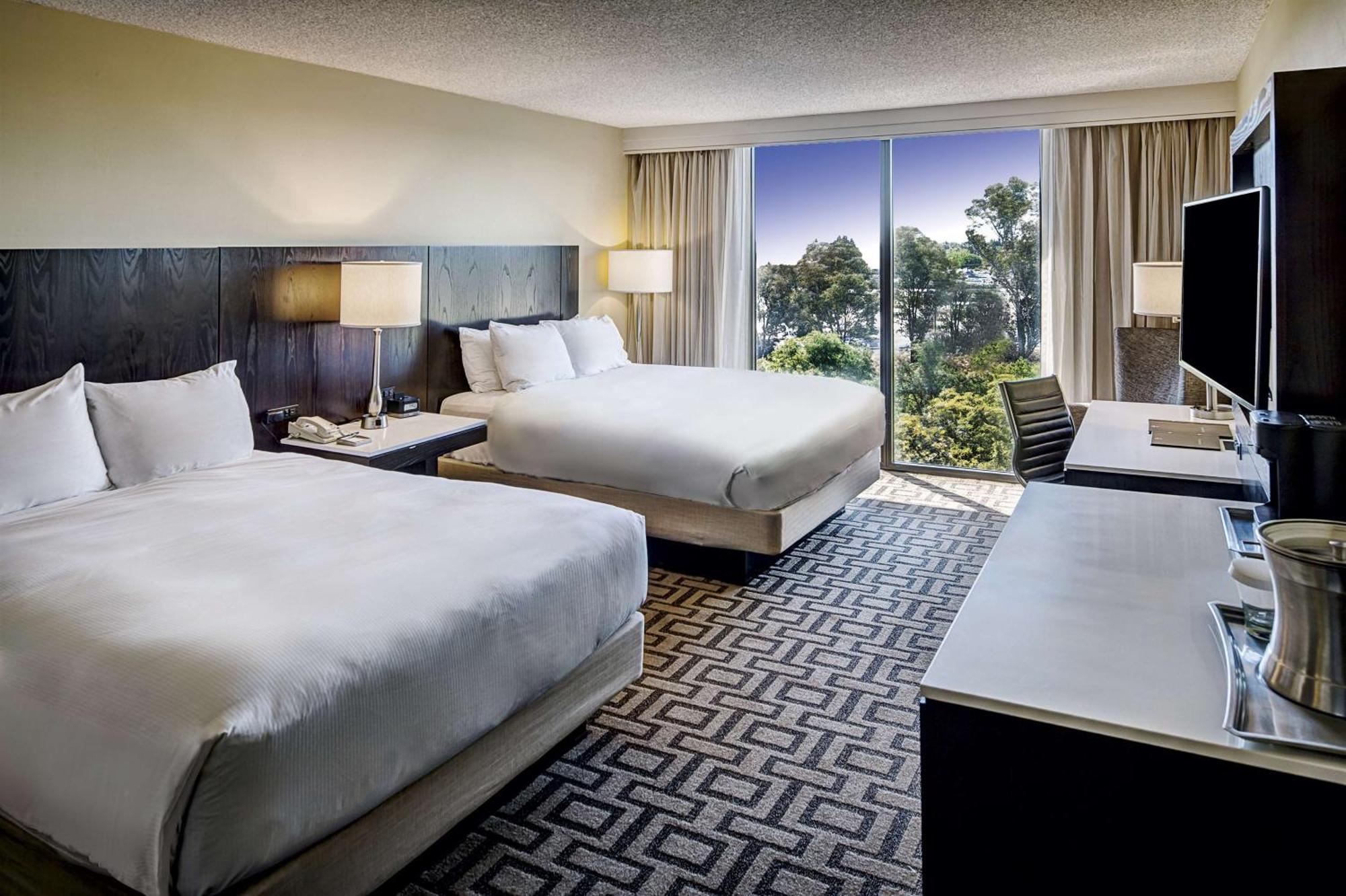 Hilton Sacramento Arden West Hotel Exterior foto